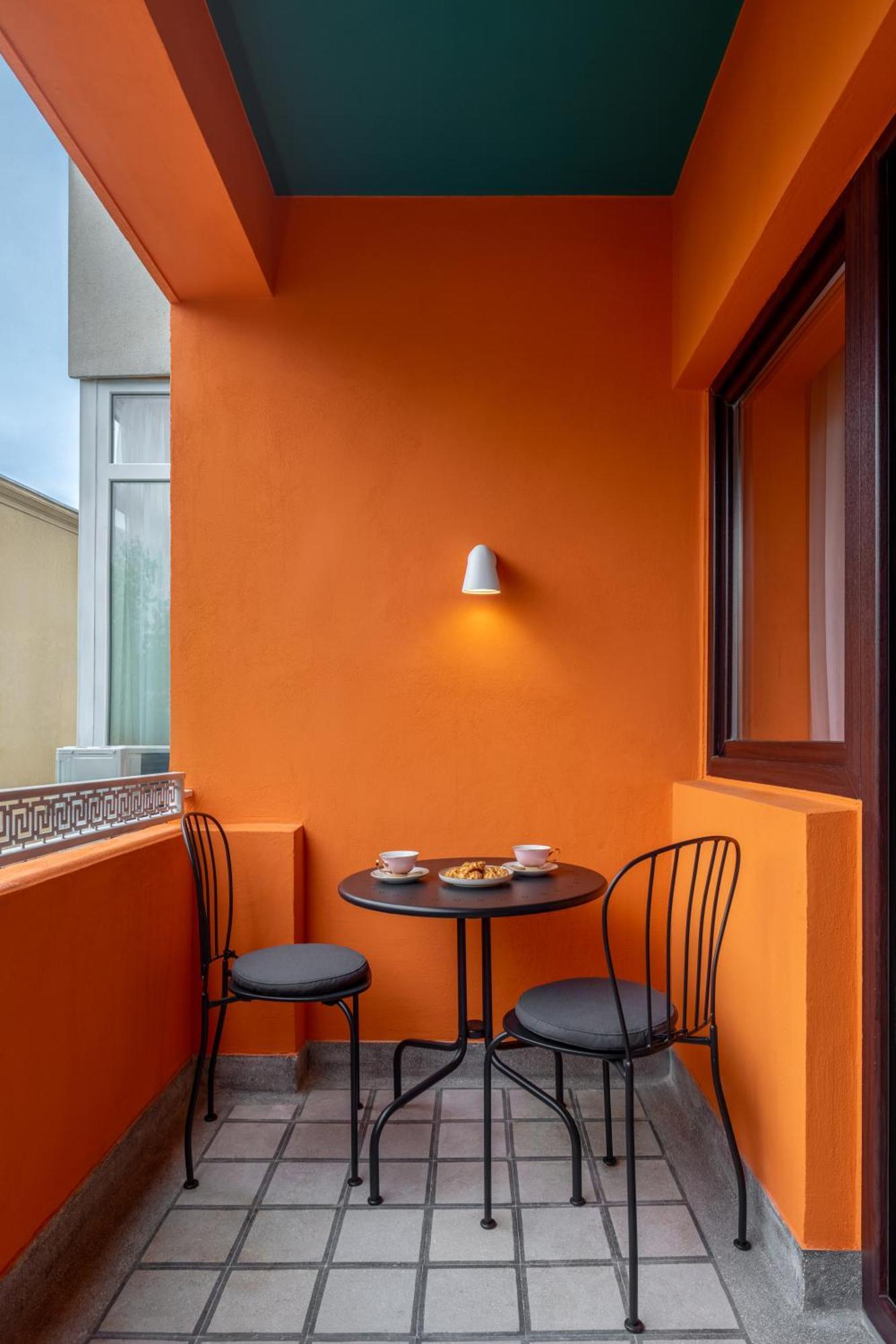 Wes Anderson In Apartament *