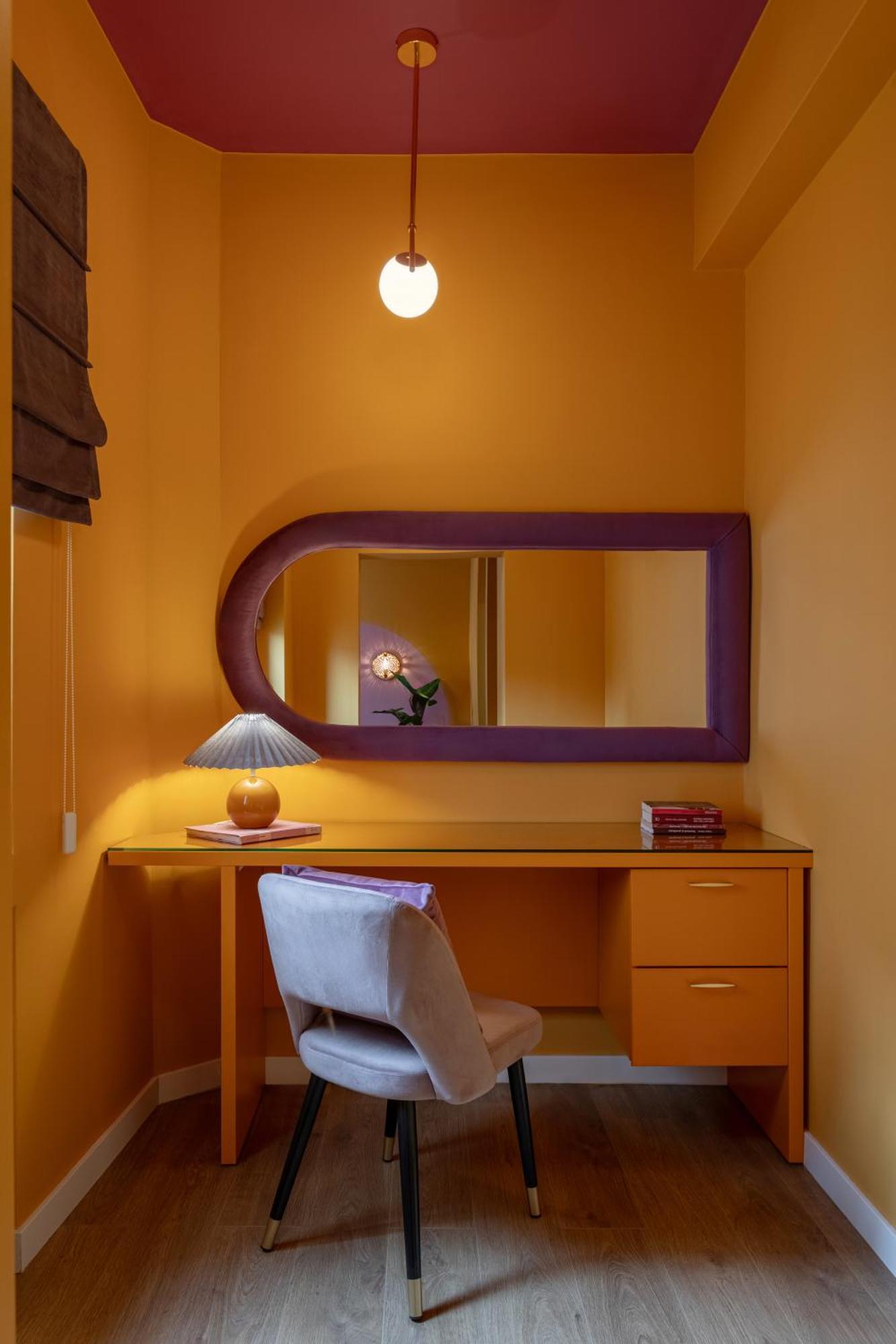 Wes Anderson In Apartment *